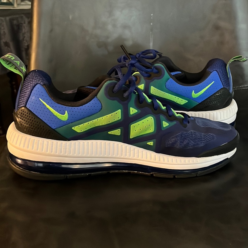 Nike Air Max Genome